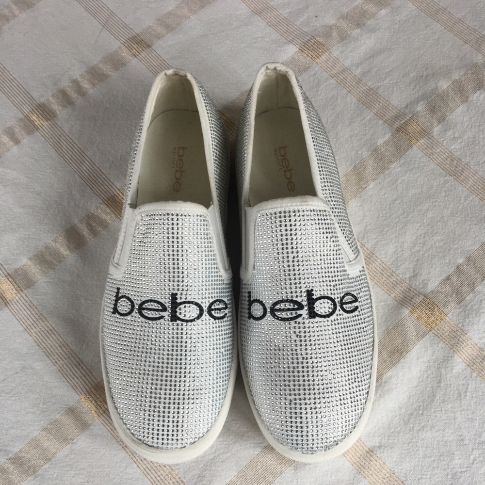 SZ 10 BEBE SPORT WHITE W BLACK LETTERING RHINESTONE MAN MADE MATERIALS SLIP ONS